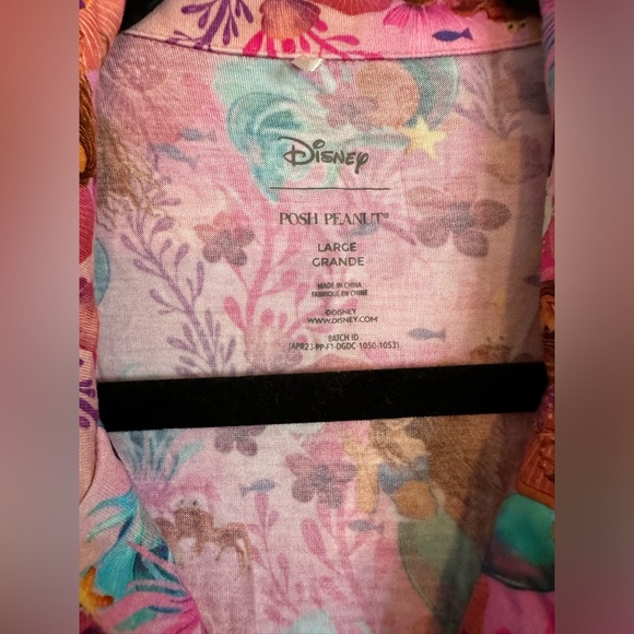 Posh Peanut π§π»ββοΈ Disney Little Mermaid Adult PJs - Picture 4 of 4